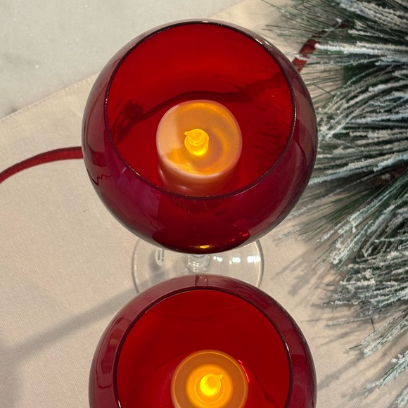 Red Glass Tealight Candle Holders – Set of 2 - Picture 3 of 3